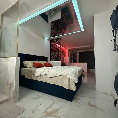דירה Village Naturiste - Heliopolis Ab 30m2 - Vue Avec Grande Terrasse - Parking אגדה